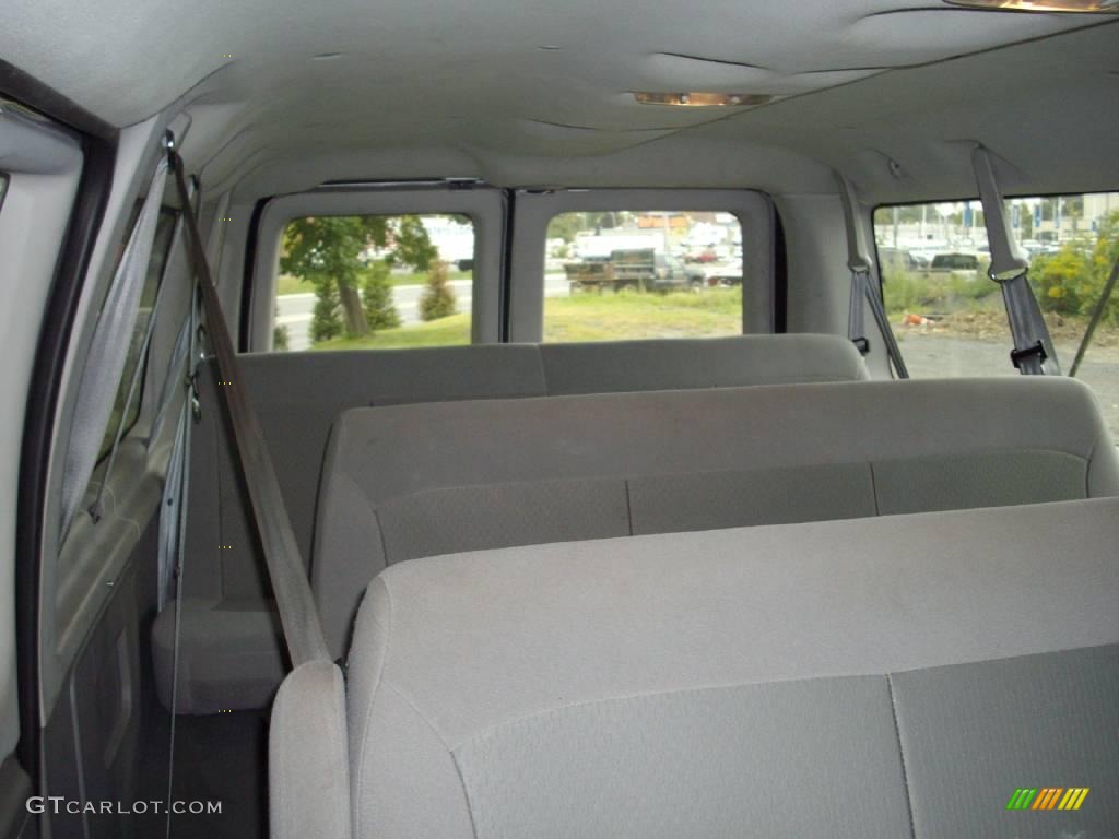 2007 E Series Van E350 Super Duty XLT Passenger - Silver Metallic / Medium Flint Grey photo #10