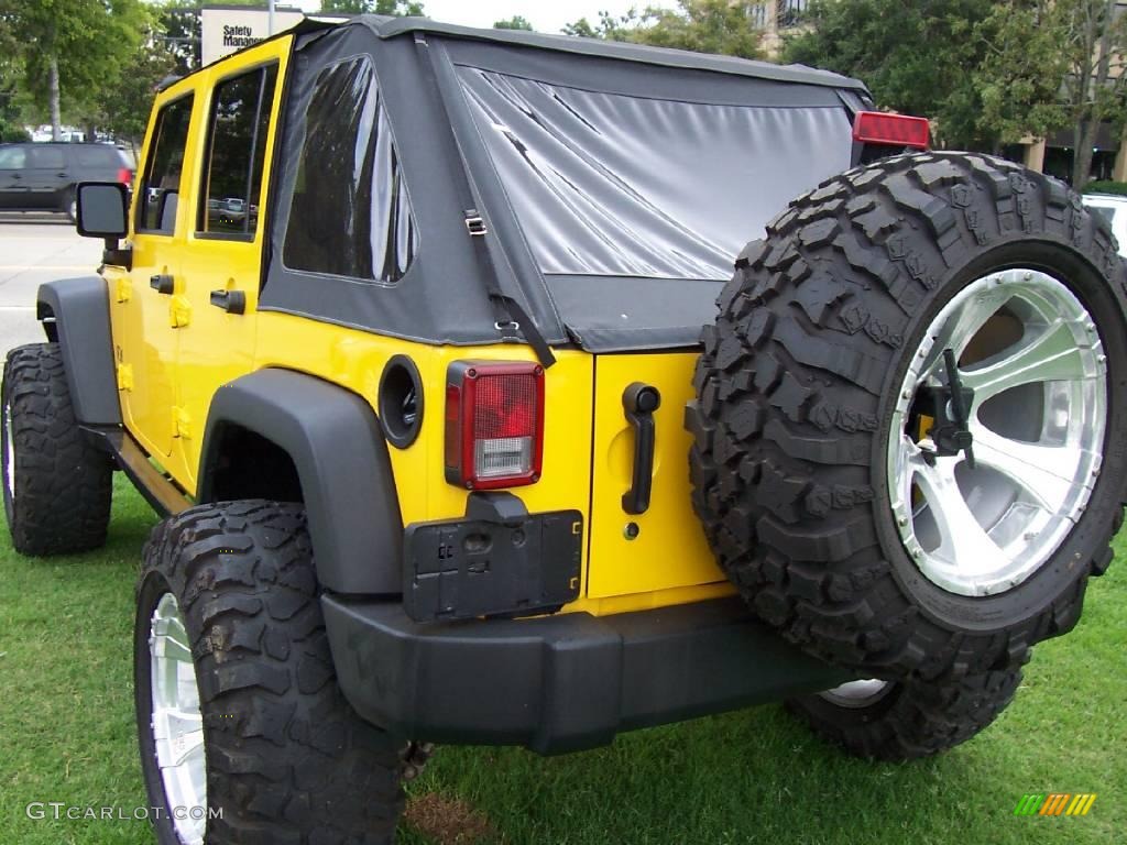 2008 Wrangler Unlimited X 4x4 - Detonator Yellow / Dark Khaki/Medium Khaki photo #4