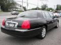 2009 Black Lincoln Town Car Signature L  photo #4