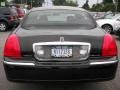 2009 Black Lincoln Town Car Signature L  photo #17