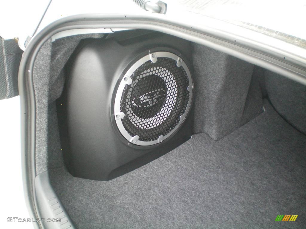 2010 Lancer GTS - Wicked White Metallic / Black photo #5