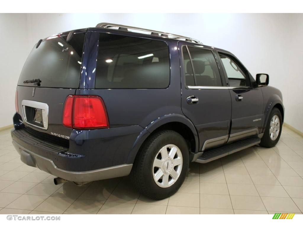 2004 Navigator Luxury 4x4 - True Blue Metallic / Dove Grey photo #7