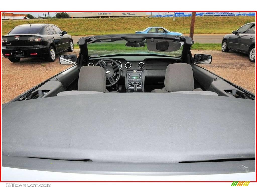 2007 Mustang V6 Deluxe Convertible - Satin Silver Metallic / Light Graphite photo #21