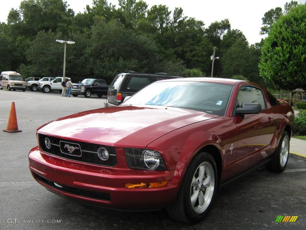 2007 Mustang V6 Premium Coupe - Redfire Metallic / Dark Charcoal photo #7
