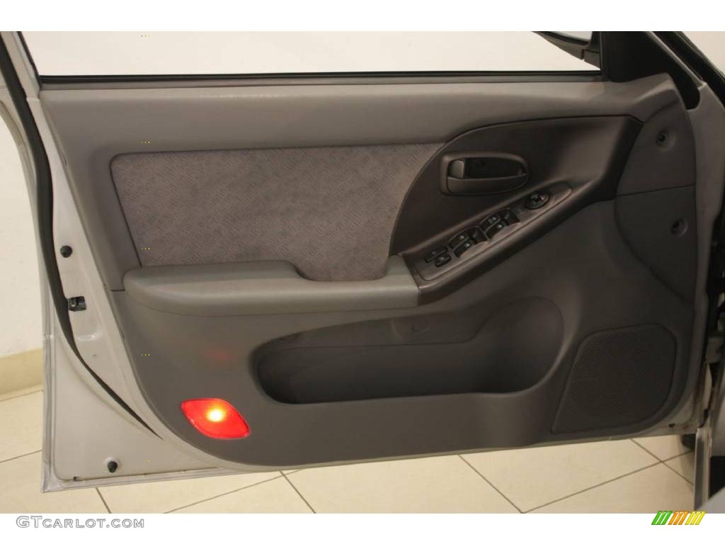 2004 Elantra GLS Sedan - Sterling Silver / Dark Gray photo #7