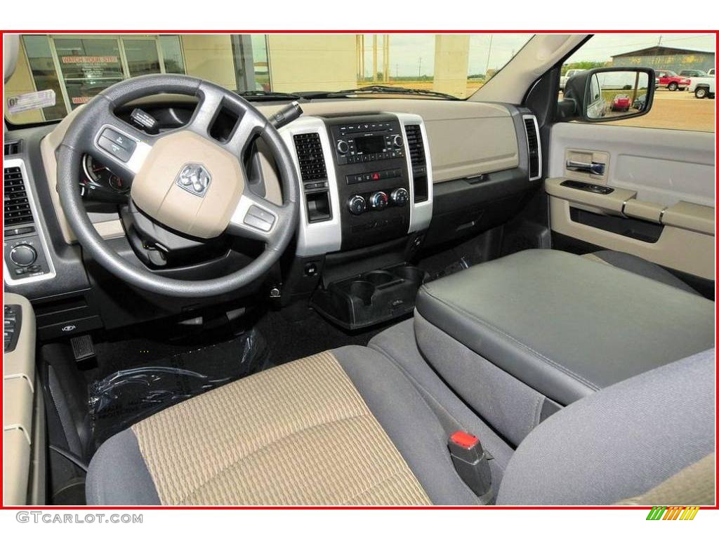 2009 Ram 1500 SLT Crew Cab - Bright Silver Metallic / Dark Slate/Medium Graystone photo #24