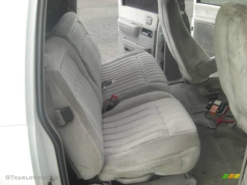 1994 Suburban C1500 - White / Gray photo #25