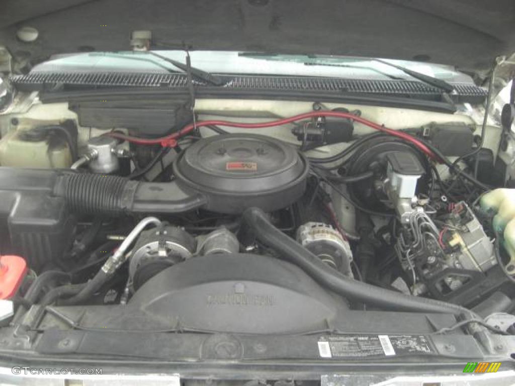 1994 Suburban C1500 - White / Gray photo #30