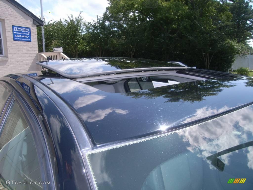 2004 Malibu LT V6 Sedan - Black / Gray photo #9