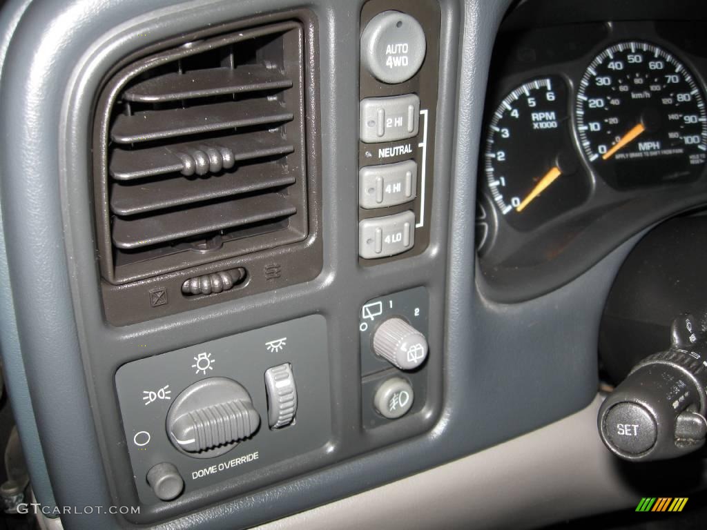 2002 Suburban 1500 LS 4x4 - Medium Charcoal Gray Metallic / Graphite/Medium Gray photo #10