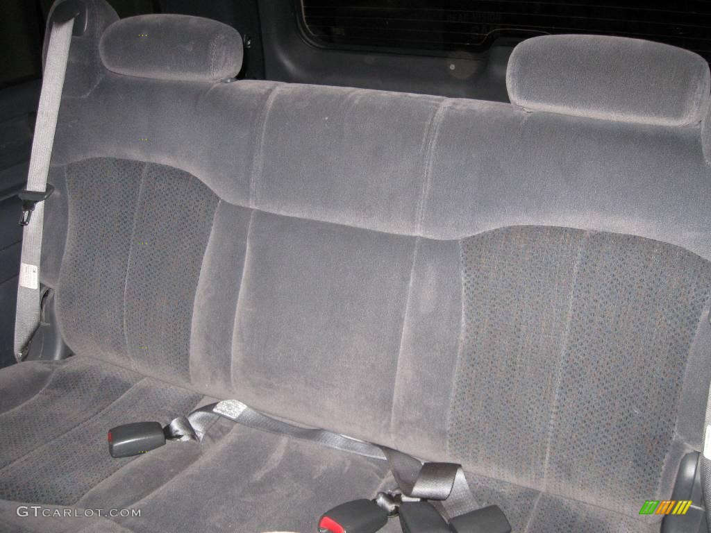 2002 Suburban 1500 LS 4x4 - Medium Charcoal Gray Metallic / Graphite/Medium Gray photo #16