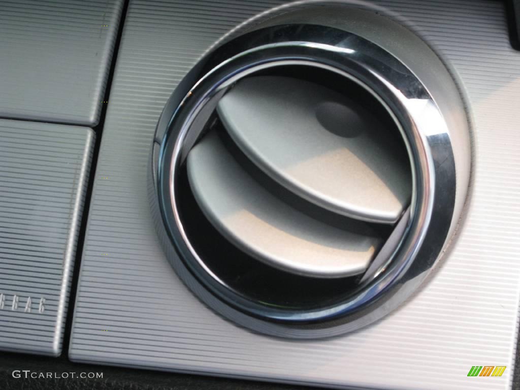 2005 Mustang V6 Premium Coupe - Mineral Grey Metallic / Dark Charcoal photo #36