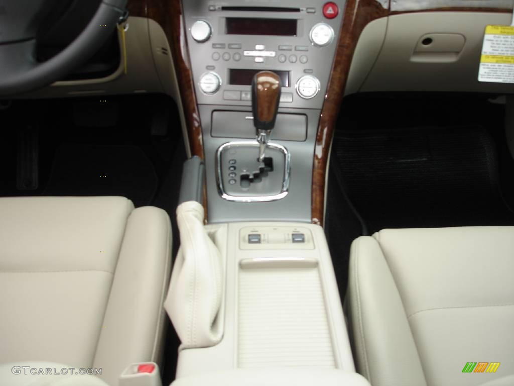 2009 Outback 2.5i Limited Wagon - Satin White Pearl / Warm Ivory photo #12