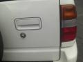 1998 Cream White Isuzu Rodeo LS  photo #8