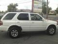 1998 Cream White Isuzu Rodeo LS  photo #10