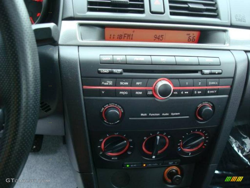 2006 MAZDA3 s Sedan - Velocity Red Mica / Black/Red photo #18