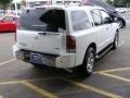 Blizzard White - Armada SE 4x4 Photo No. 6