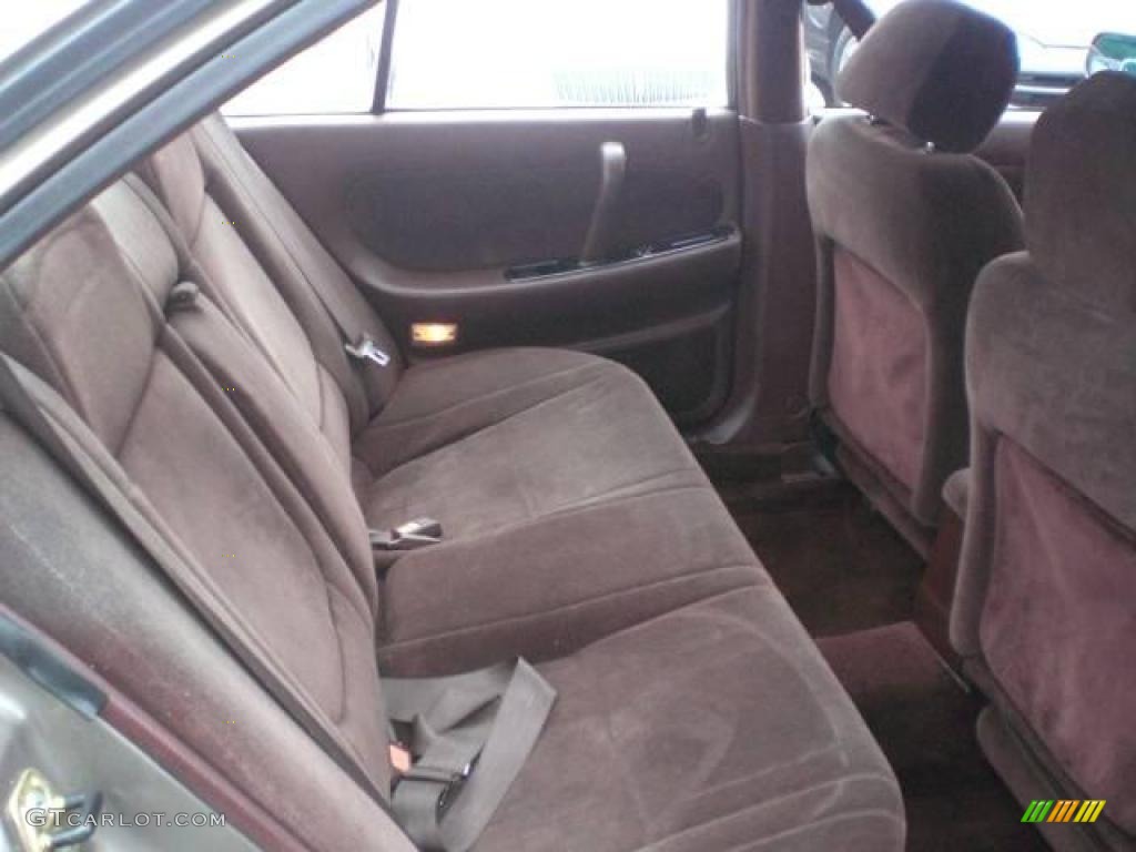 1989 Maxima SE - Sand Gray Metallic / Dark Red photo #11