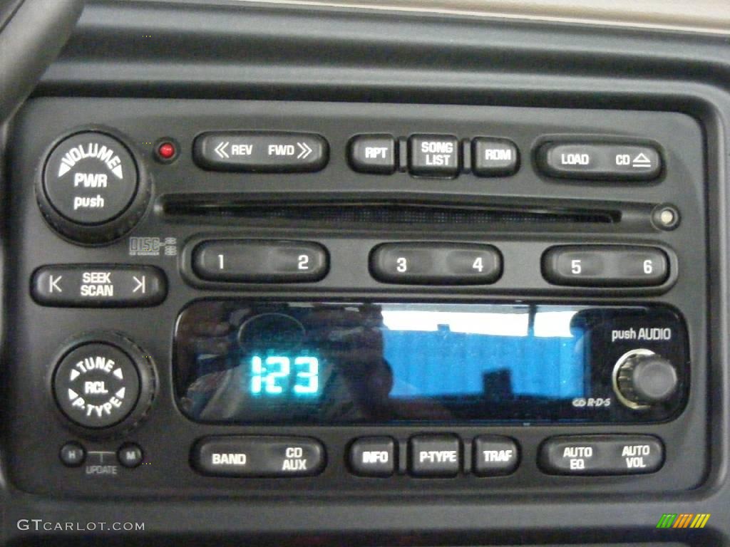 2003 Silverado 2500HD LT Extended Cab 4x4 - Light Pewter Metallic / Tan photo #47