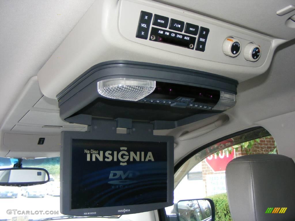 2004 Armada LE 4x4 - Smoke Metallic / Graphite/Titanium photo #8