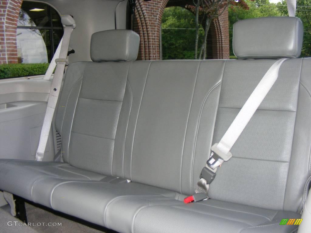 2004 Armada LE 4x4 - Smoke Metallic / Graphite/Titanium photo #13