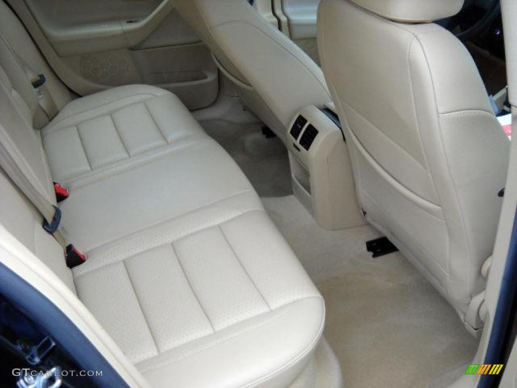 2007 Jetta Wolfsburg Edition Sedan - Black / Pure Beige photo #20