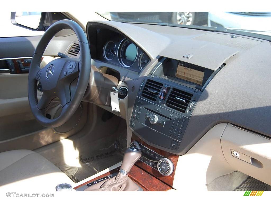 2009 C 300 Luxury - Sand Beige Metallic / Almond/Mocha photo #11