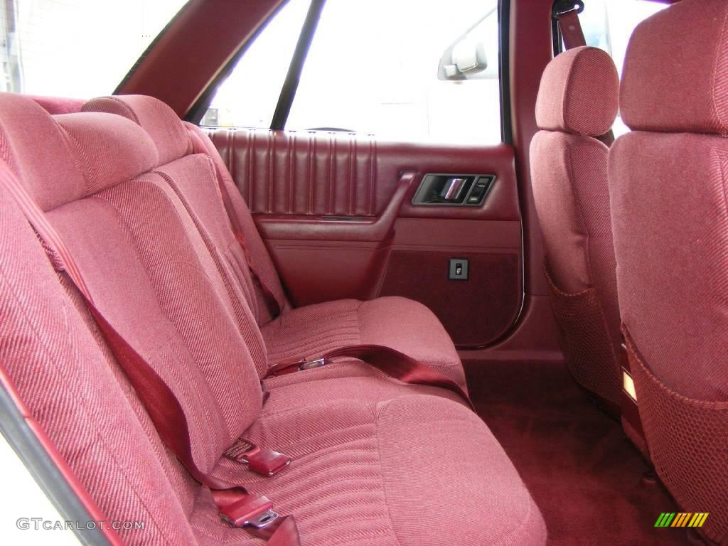 1990 Cutlass Supreme SL Sedan - White / Red photo #21