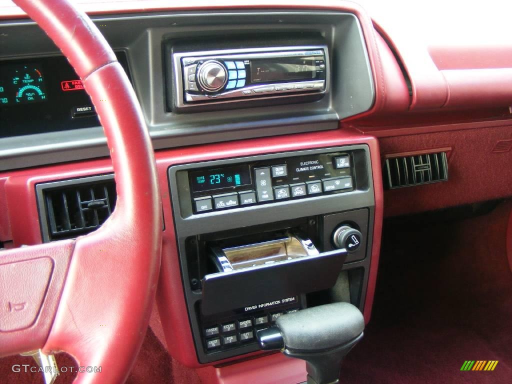 1990 Cutlass Supreme SL Sedan - White / Red photo #24
