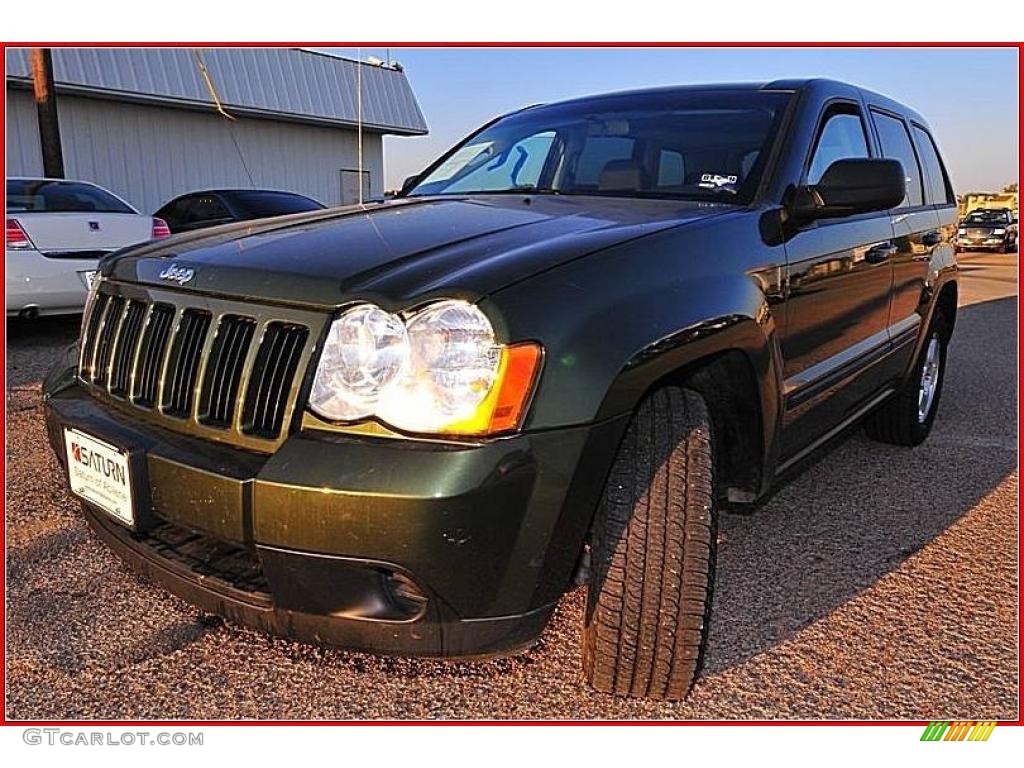 2008 Grand Cherokee Laredo 4x4 - Jeep Green Metallic / Dark Slate Gray photo #1
