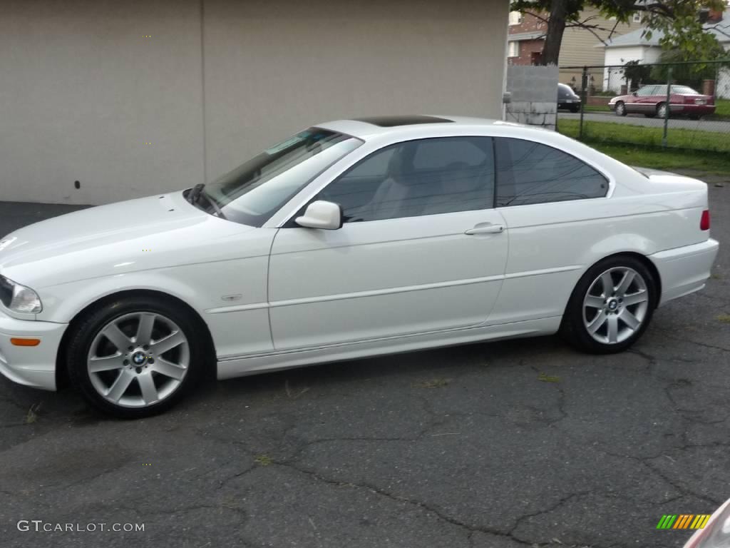 2002 3 Series 325i Coupe - Alpine White / Sand photo #2