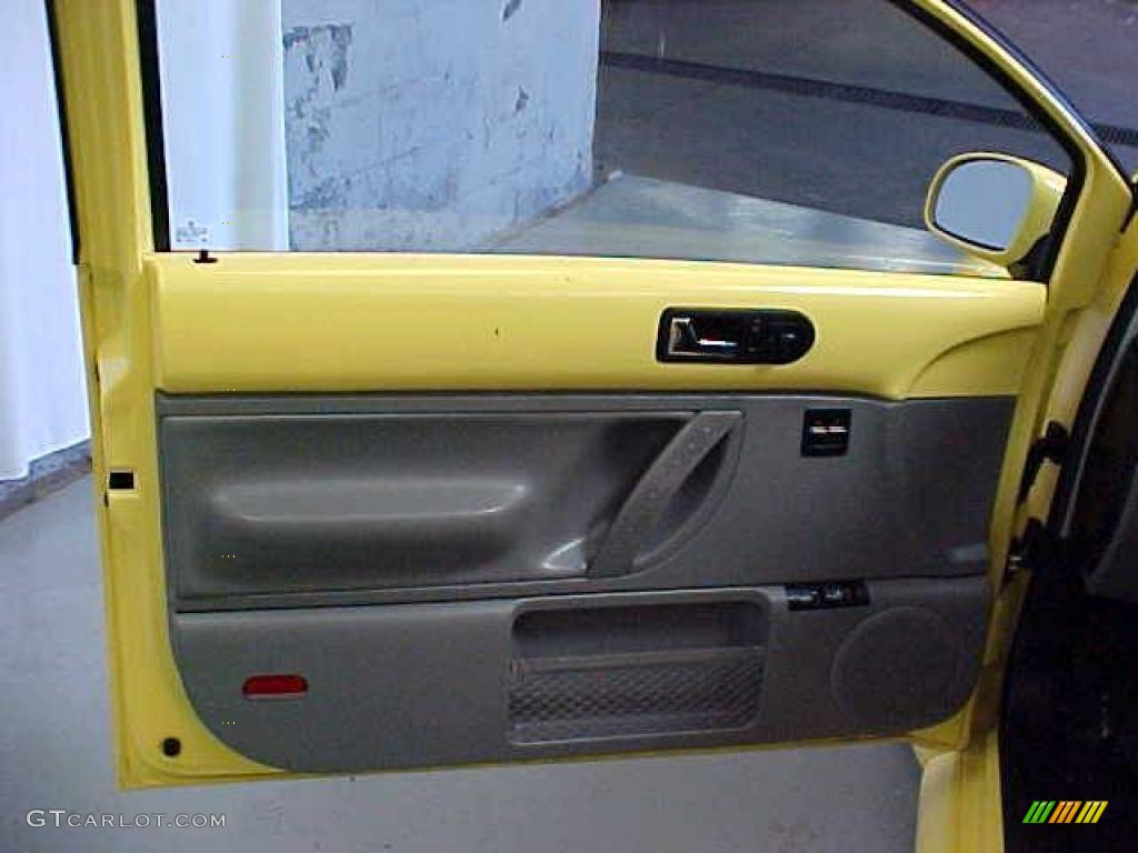 2001 New Beetle GLS Coupe - Yellow / Light Grey photo #16