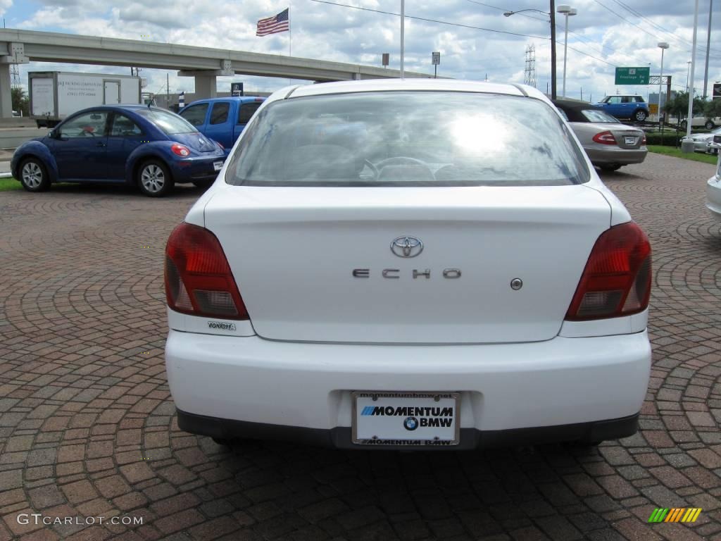 2000 ECHO Sedan - Super White / Warm Gray photo #6