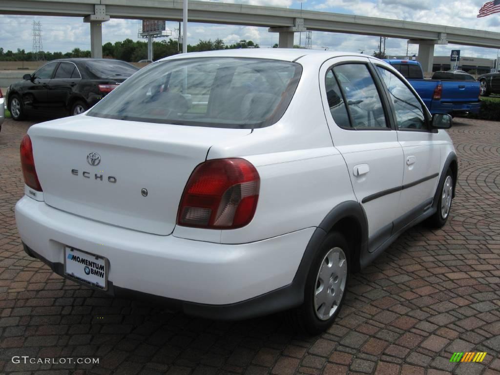 2000 ECHO Sedan - Super White / Warm Gray photo #7