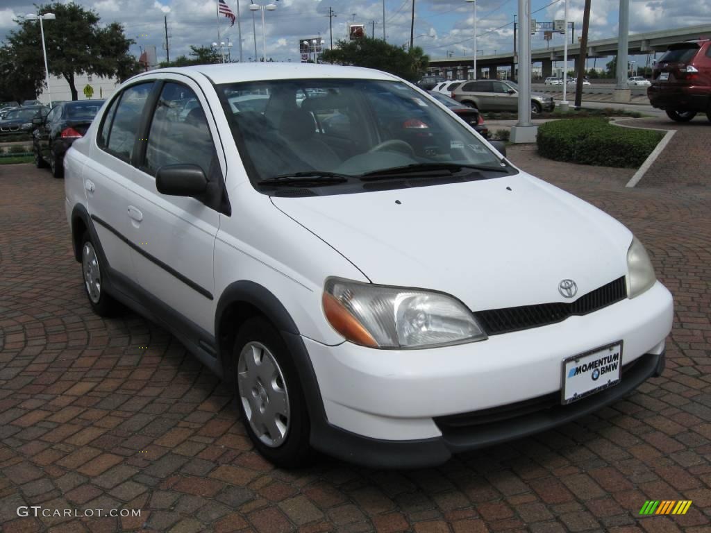 2000 ECHO Sedan - Super White / Warm Gray photo #8