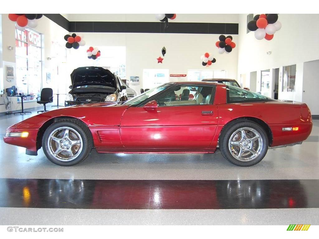 1995 Corvette Coupe - Brilliant Red Metallic / Beige photo #3