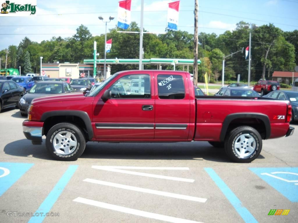 2006 Silverado 1500 Z71 Extended Cab 4x4 - Sport Red Metallic / Dark Charcoal photo #6