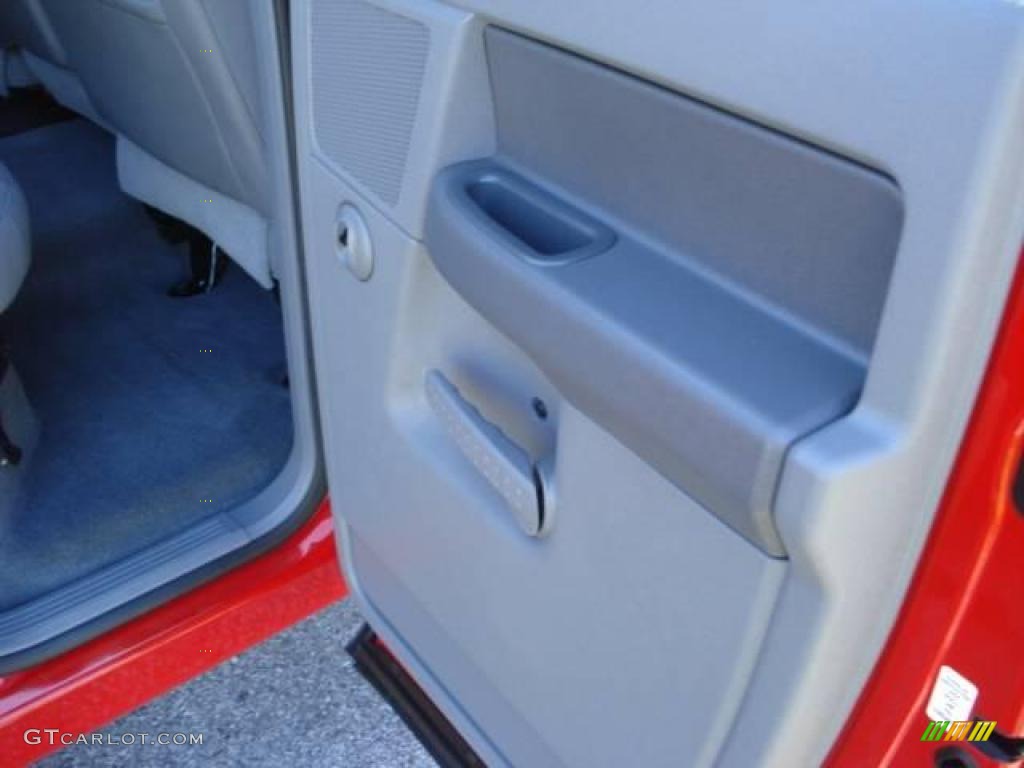 2006 Ram 2500 SLT Quad Cab 4x4 - Flame Red / Medium Slate Gray photo #12