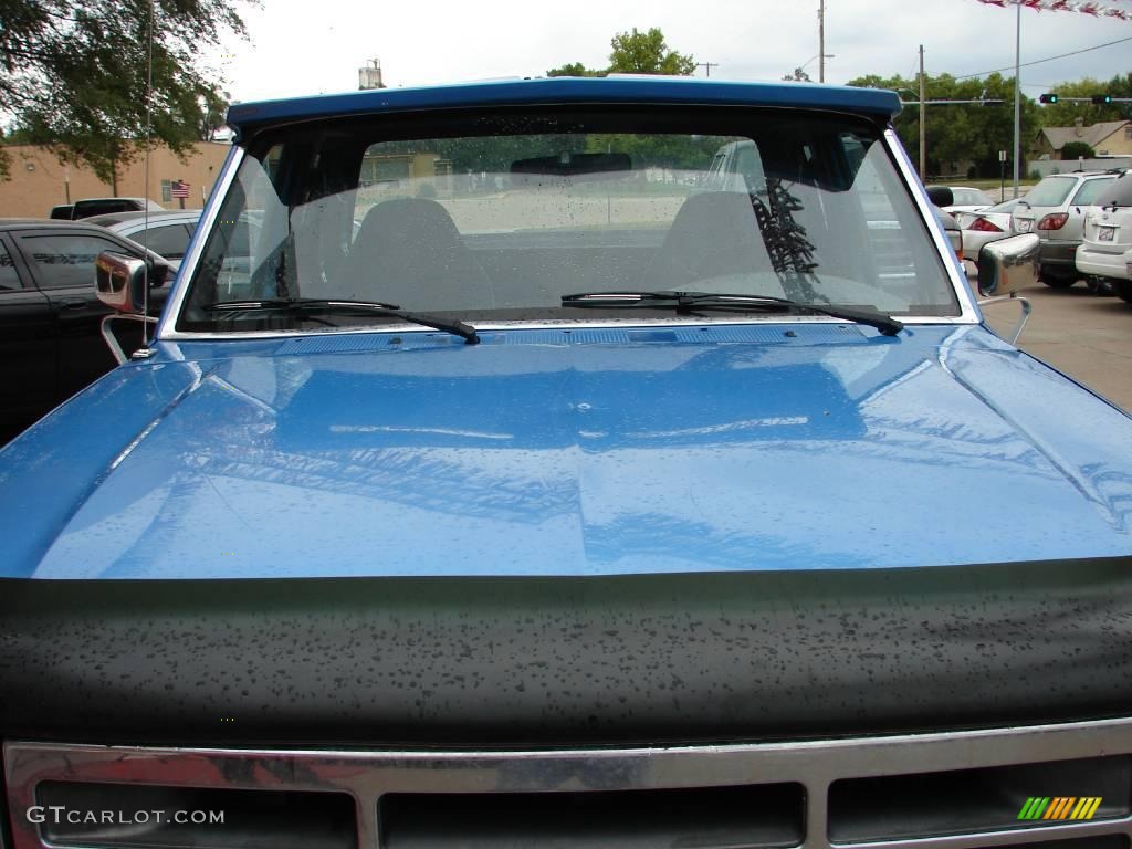 1992 F150 XLT Extended Cab - Bimini Blue Metallic / Blue photo #19