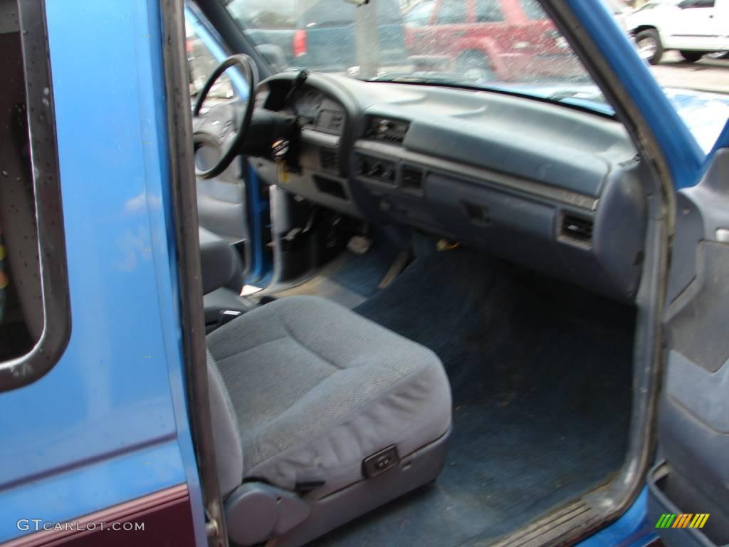 1992 F150 XLT Extended Cab - Bimini Blue Metallic / Blue photo #41