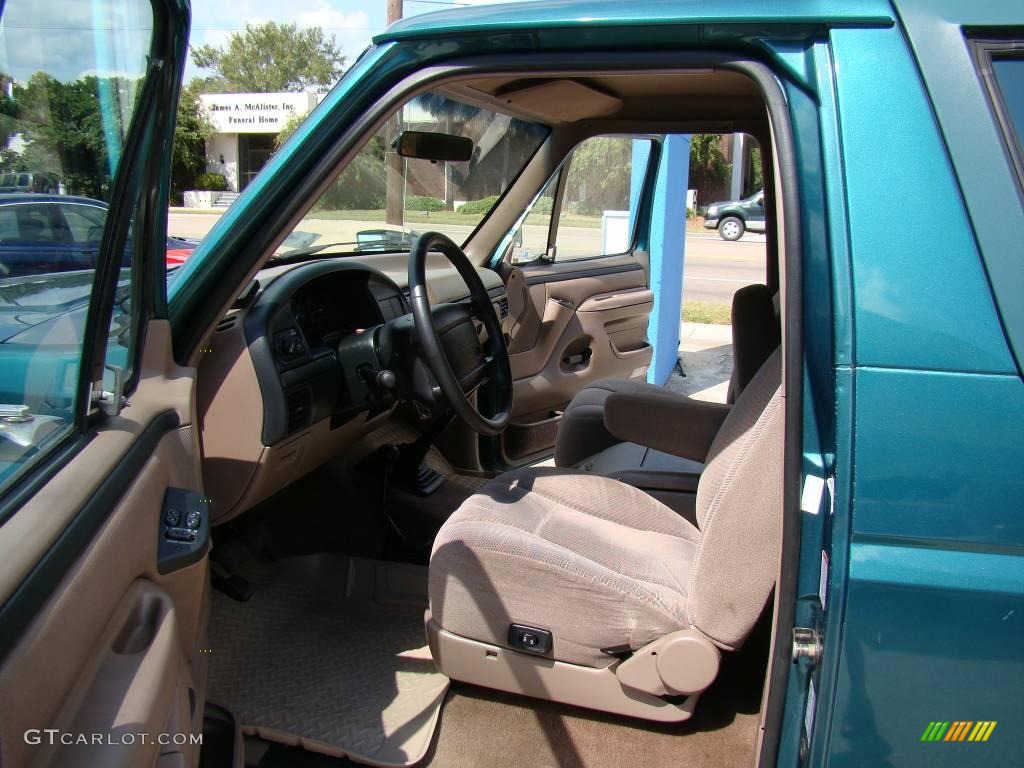 Beige Interior 1996 Ford Bronco XLT 4x4 Photo #17984496