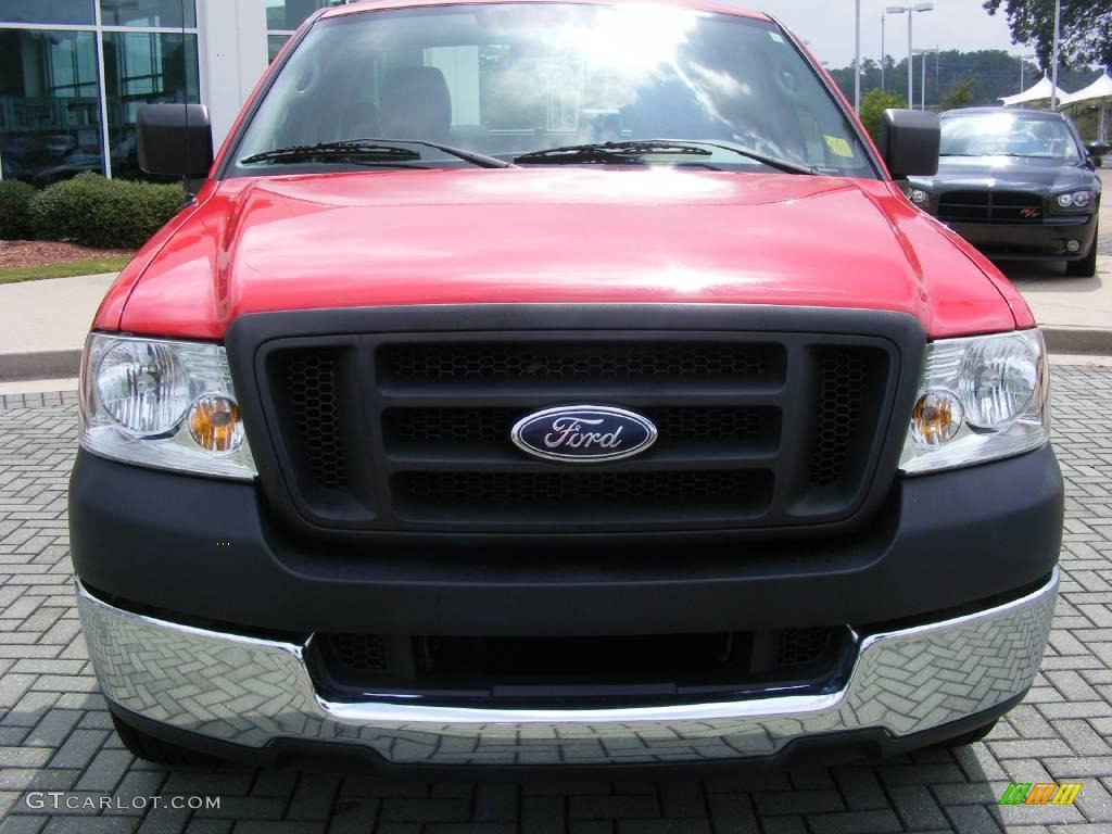 2005 F150 XL Regular Cab - Bright Red / Medium Flint Grey photo #8