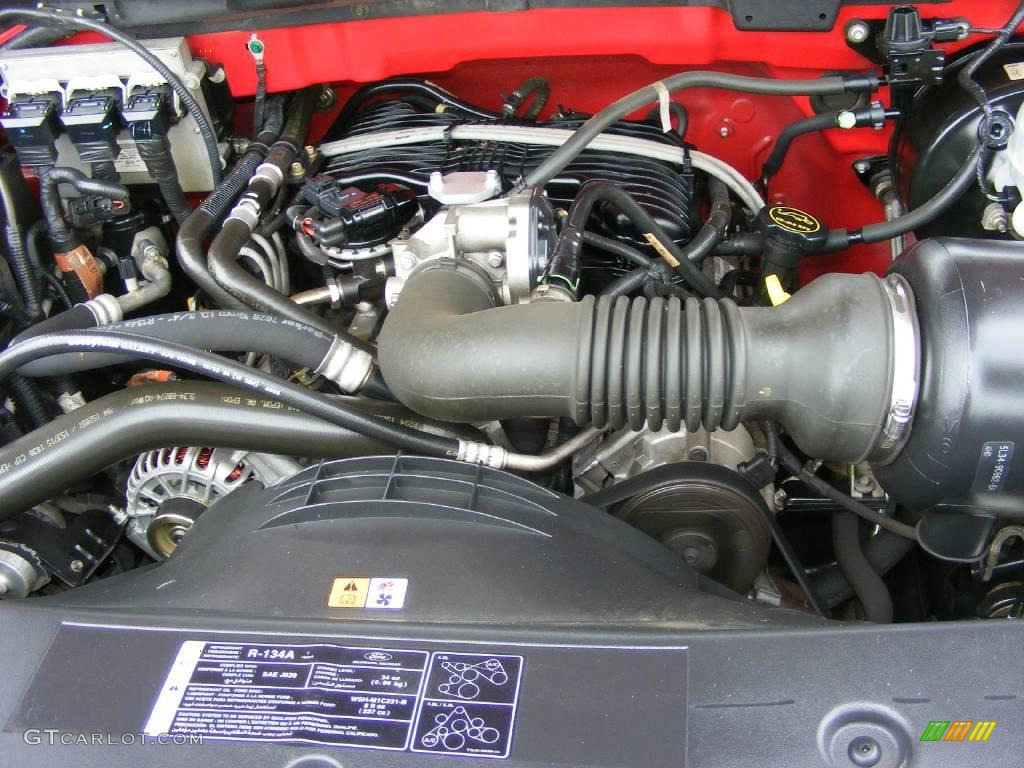 2005 F150 XL Regular Cab - Bright Red / Medium Flint Grey photo #25