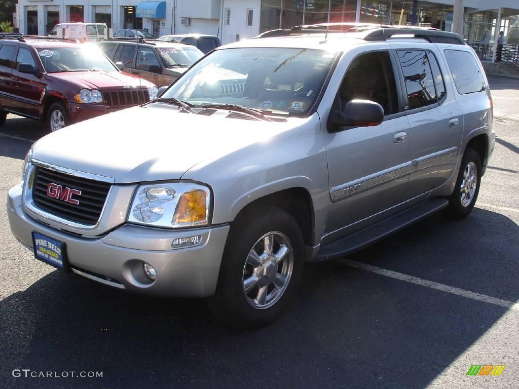 2004 Envoy XL SLT 4x4 - Liquid Silver Metallic / Dark Pewter photo #1