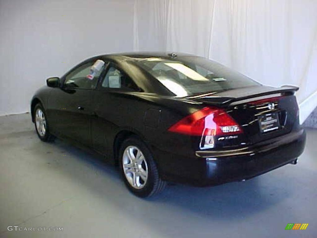 2006 Accord EX-L Coupe - Nighthawk Black Pearl / Black photo #24