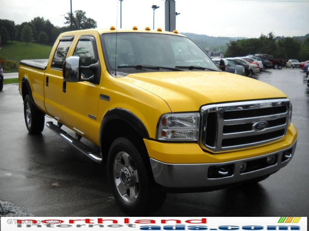 2006 F350 Super Duty Amarillo Edition Crew Cab 4x4 - Blazing Yellow / Black photo #4