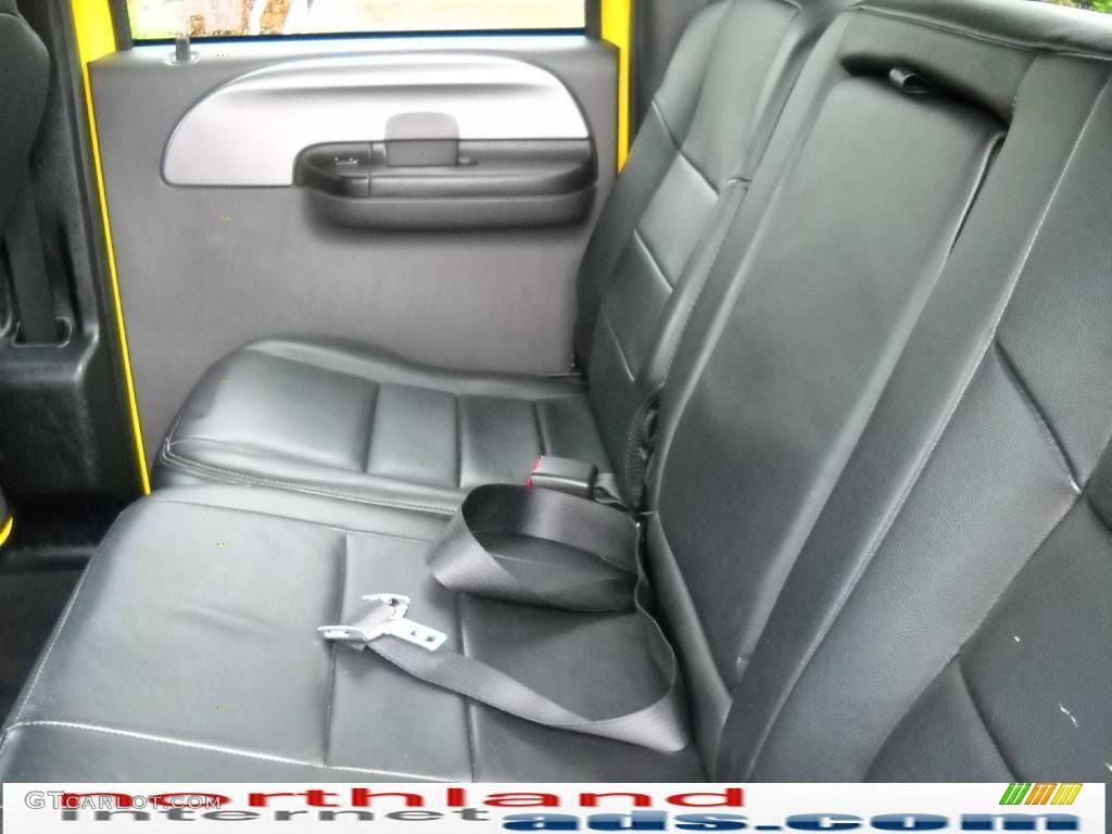 2006 F350 Super Duty Amarillo Edition Crew Cab 4x4 - Blazing Yellow / Black photo #15