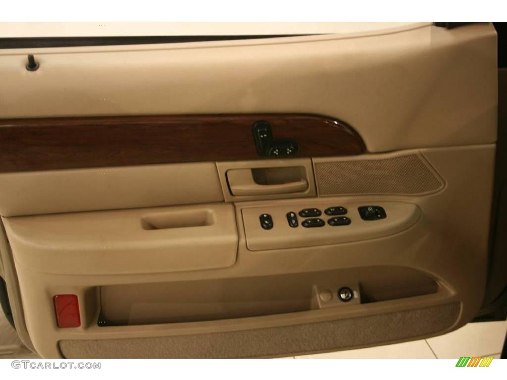 2004 Grand Marquis GS - Arizona Beige Metallic / Medium Parchment photo #8