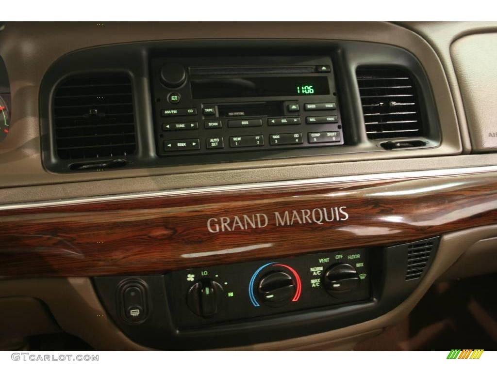 2004 Grand Marquis GS - Arizona Beige Metallic / Medium Parchment photo #12