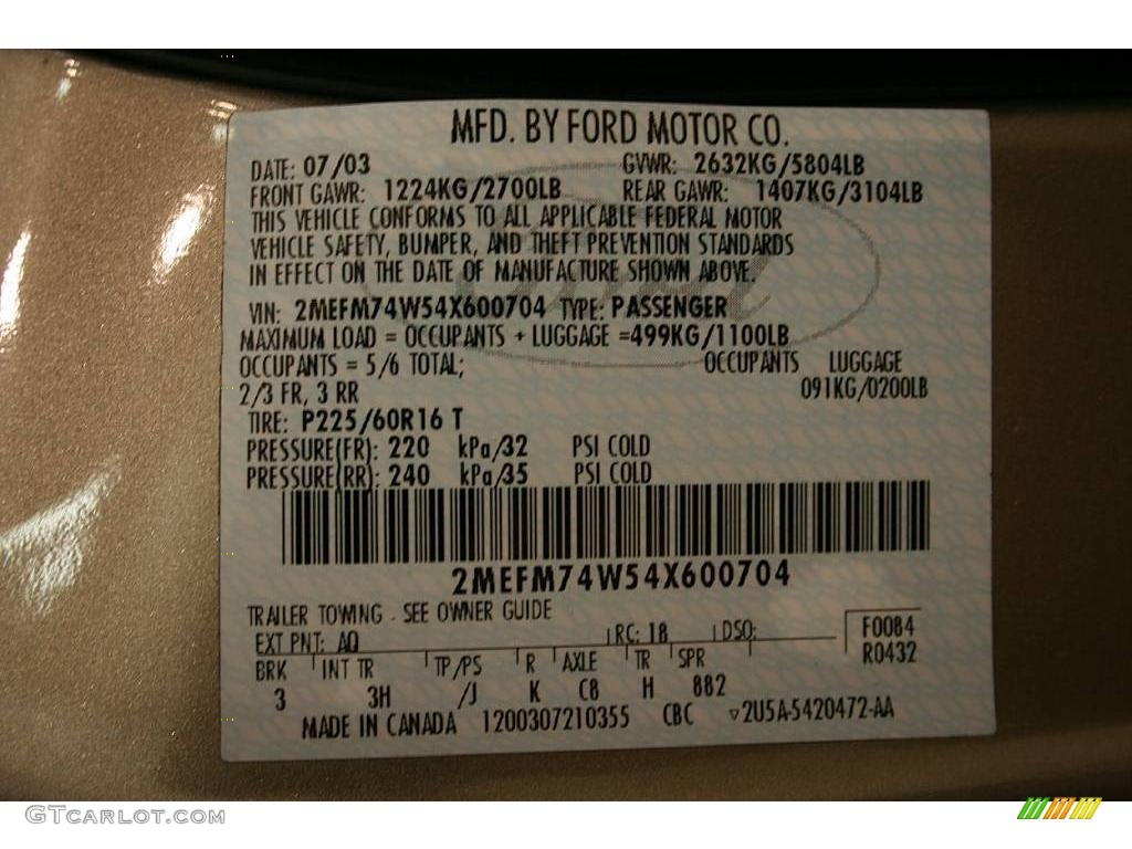 2004 Grand Marquis GS - Arizona Beige Metallic / Medium Parchment photo #19